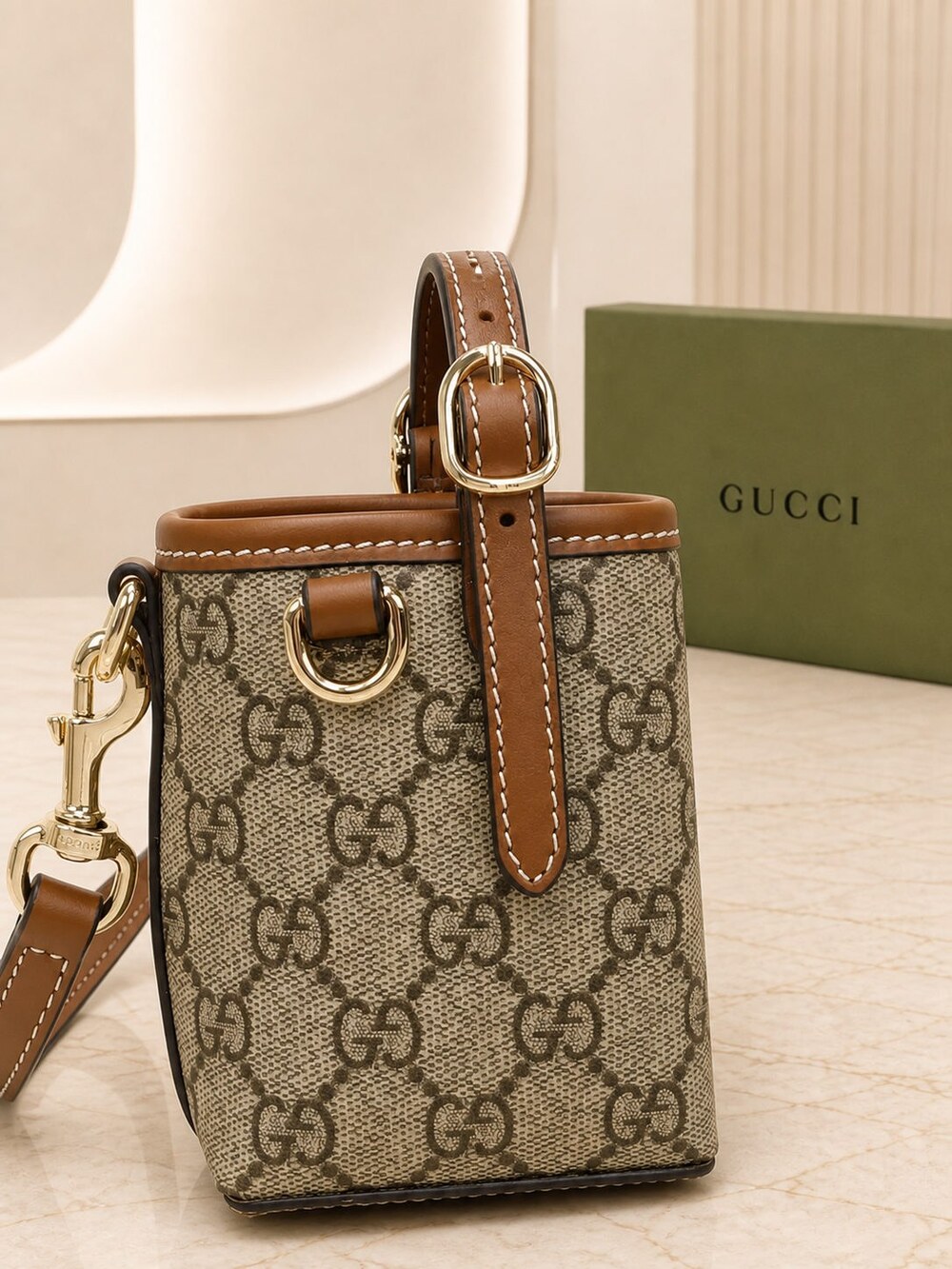 Gucci GG Supreme Canvas Mini Carryall in Beige Brown - Picture 4 of 9